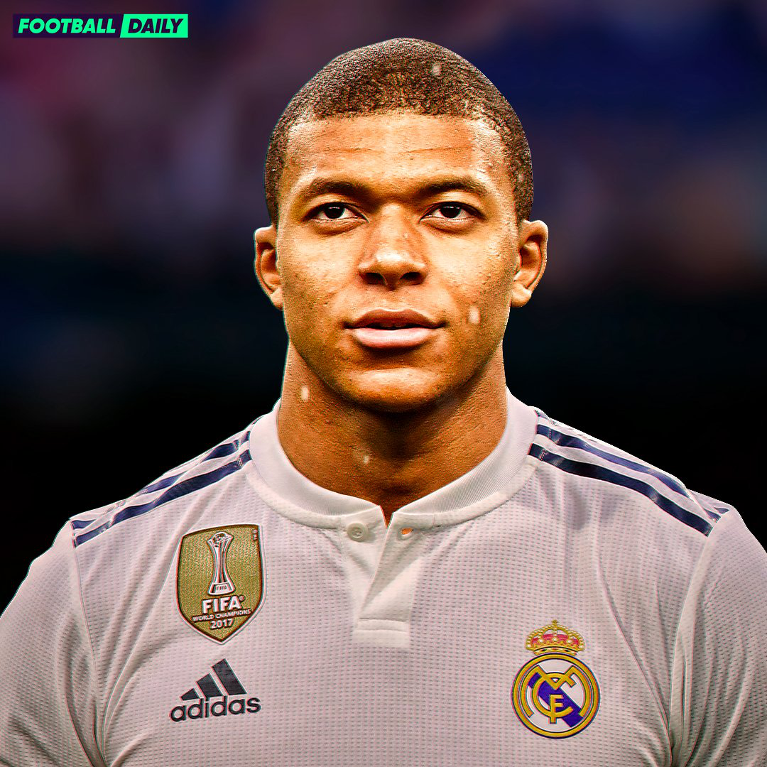 世欧预半场：麦克托米奈倒钩破门，苏格兰暂1-0丹麦（世预赛欧区半场：麦克托米奈倒钩建功，苏格兰暂以1-0领先丹麦）