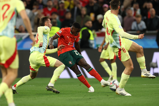 C罗在海滨小镇建造葡萄牙最贵豪宅，估值约为2900万美元（葡萄牙最贵豪宅落户海滨小镇，C罗斥资约2900万美元打造）