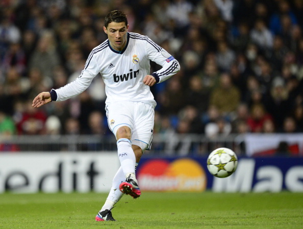 建队基石！武磊、颜骏凌等7人随海港四夺中超冠军