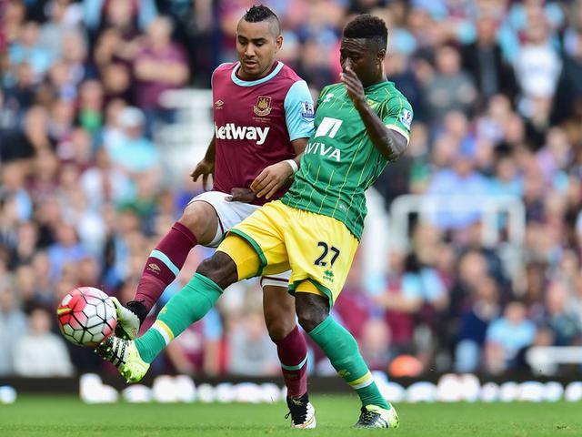 备受关注，伊万卡-特朗普的三个孩子作为梅西等人的球童入场（伊万卡-特朗普三名子女亮相，担任梅西等球星入场球童）