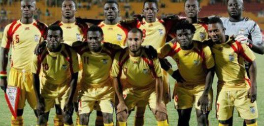 莱万：感谢球迷们的热烈支持，愿为波兰献出生命（莱万：感谢球迷的热情支持，我愿为波兰奉献一切）